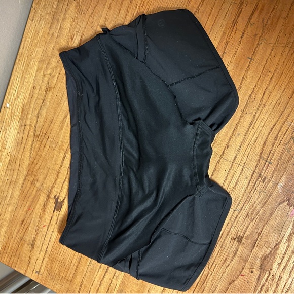 Lululemon Speed up low rise lined short - Picture 9 of 9